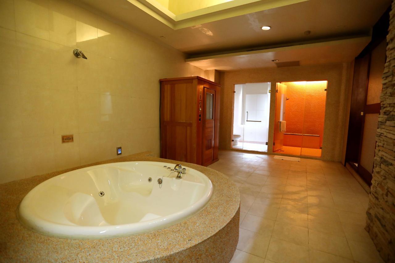 Hua Jia Motel Tainan Exterior foto