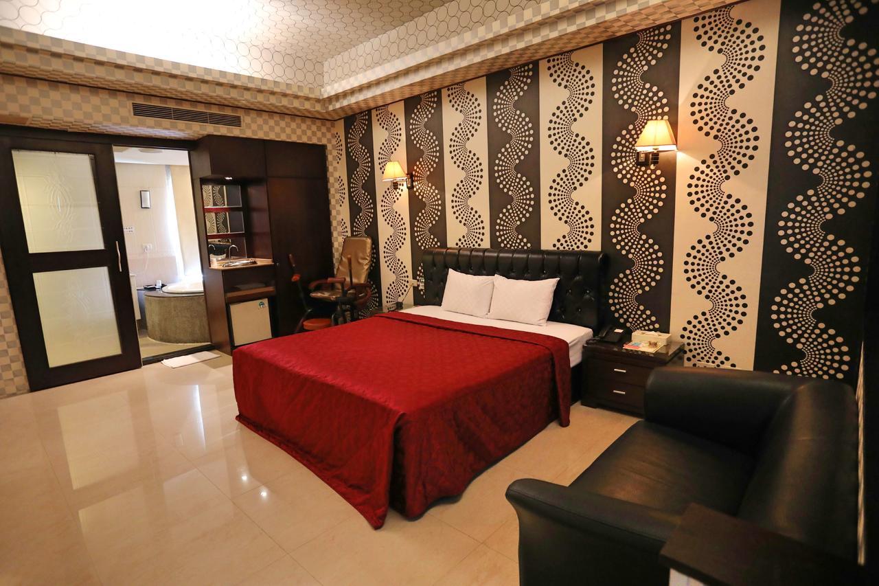 Hua Jia Motel Tainan Exterior foto